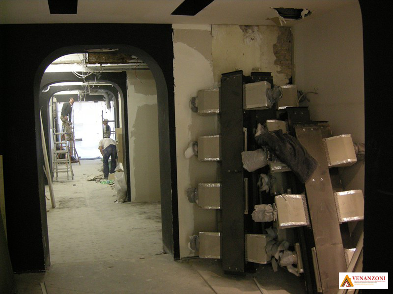 Ristrutturazione e Interior Design Negozio di Ottica - Roma Via del Corso