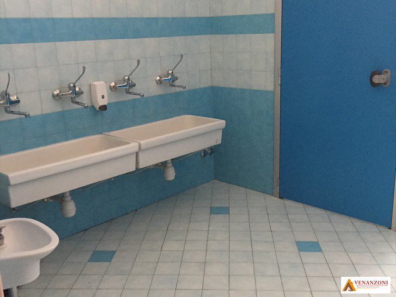 Dettaglio Ristrutturazione Servizi Scuola Materna